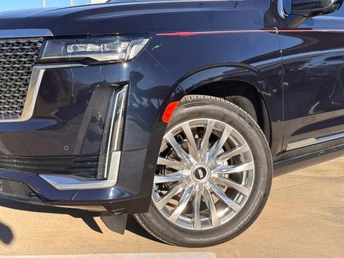 Certified 2021 Cadillac Escalade Premium Luxury w/ Driver Assist Tech Package image 3