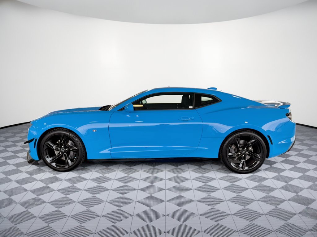 Used 2023 Chevrolet Camaro SS RWD image 2