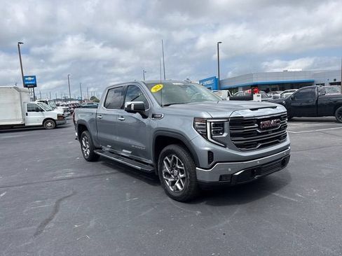 Used 2024 GMC Sierra 1500 SLT w/ SLT Premium Plus Package AWD/4WD image 1