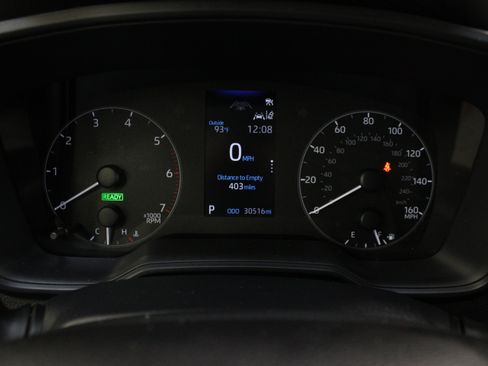 Used 2025 Toyota Corolla LE FWD image 34