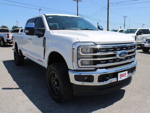 Used 2025 Ford F250 Lariat w/ Lariat Ultimate Package AWD/4WD image 3
