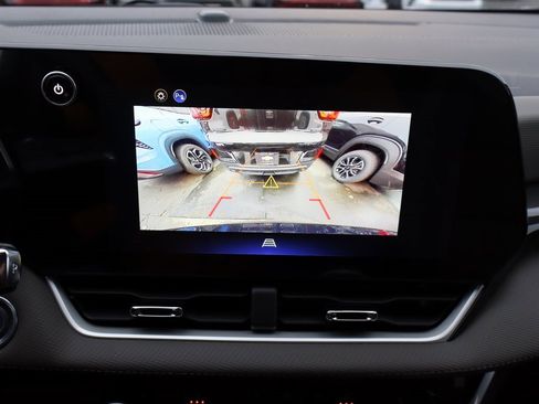 New 2026 Chevrolet Equinox LT w/ Convenience Package II image 11