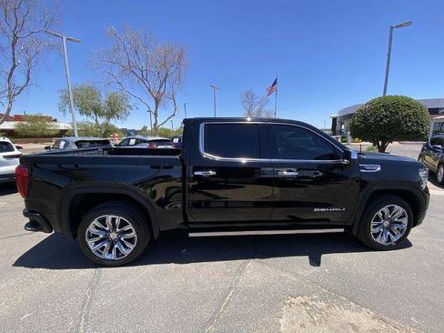 Used 2023 GMC Sierra 1500 Denali w/ Denali Reserve Package AWD/4WD image 2
