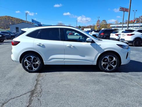 Used 2023 Ford Escape ST-Line Select w/ Tech Pack #2 image 5