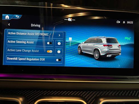 New 2026 Mercedes-Benz GLS 63 AMG 4MATIC image 36