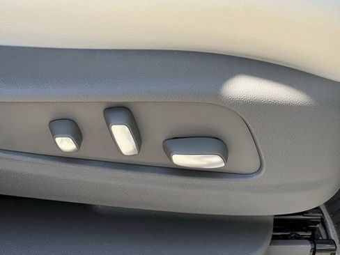 New 2025 Cadillac XT5 Premium Luxury image 25