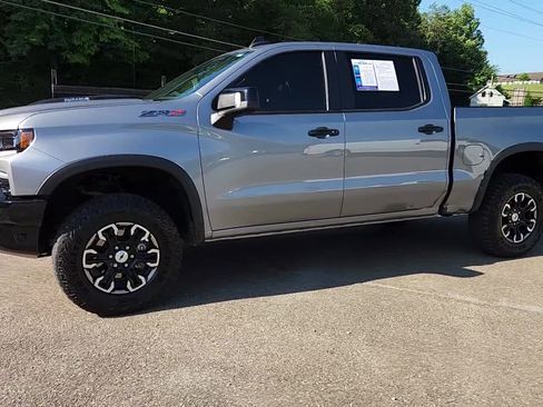 Used 2024 Chevrolet Silverado 1500 ZR2 w/ Technology Package image 4