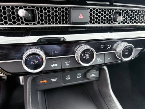 Used 2025 Honda Civic Sport image 19