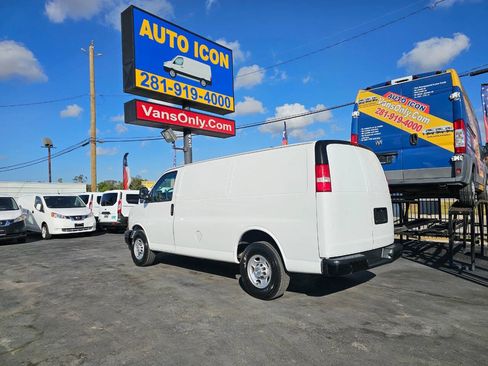 Used 2019 Chevrolet Express 2500 image 26