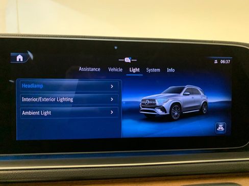 Used 2024 Mercedes-Benz GLE 350 4MATIC w/ AMG Line Exterior image 44