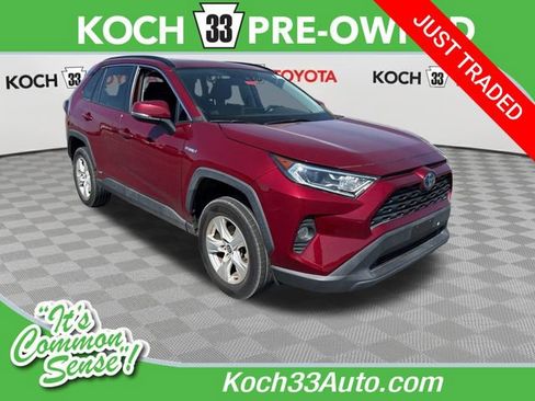 Used 2021 Toyota RAV4 XLE w/ Convenience Package AWD/4WD image 1