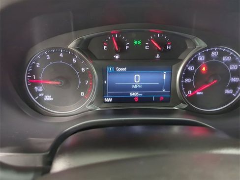 Certified 2023 GMC Acadia SLE image 11