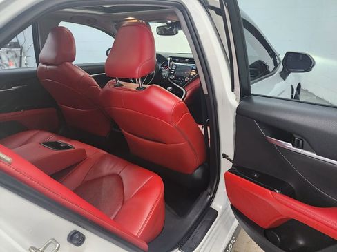 Used 2018 Toyota Camry XSE w/ Driver Assist Package image 30