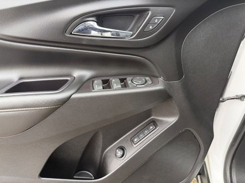 Used 2019 Chevrolet Equinox Premier image 24