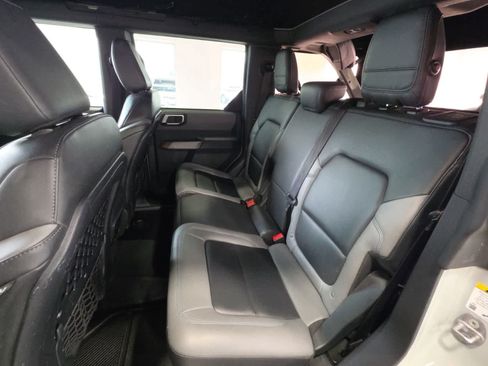 Certified 2022 Ford Bronco Black Diamond w/ Sasquatch Package AWD/4WD image 30