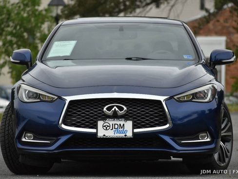 Used 2018 INFINITI Q60 3.0t Luxe w/ Sensory Package 3.0T Luxe AWD/4WD image 3