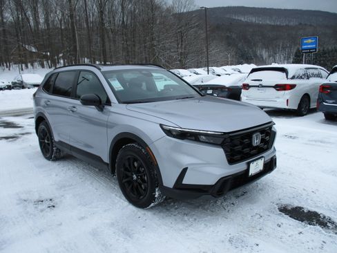 Certified 2026 Honda CR-V Sport image 3