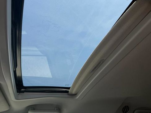 Used 2015 Toyota Sienna XLE FWD image 26