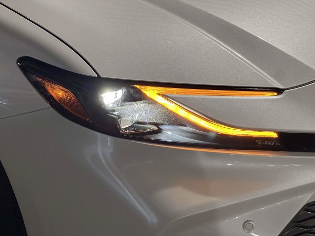 New 2026 Toyota Camry XLE w/ Premium Plus Package AWD/4WD image 9