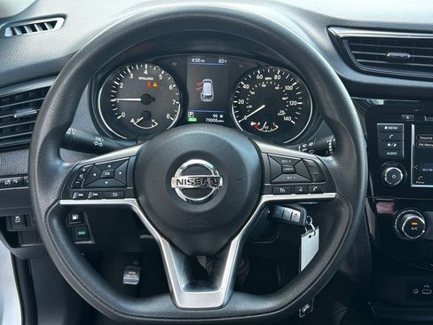 Used 2020 Nissan Rogue S FWD image 18