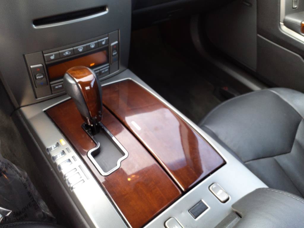 Used 2005 Cadillac XLR RWD image 27