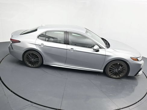 Used 2024 Toyota Camry XSE FWD image 17