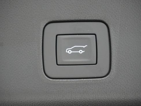 New 2026 Chevrolet TrailBlazer RS w/ Convenience Package FWD image 7