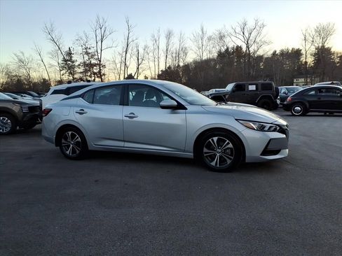 Used 2022 Nissan Sentra SV image 4