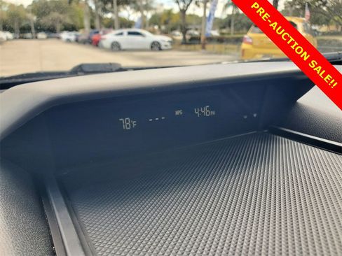 Used 2023 Subaru Forester Premium image 28