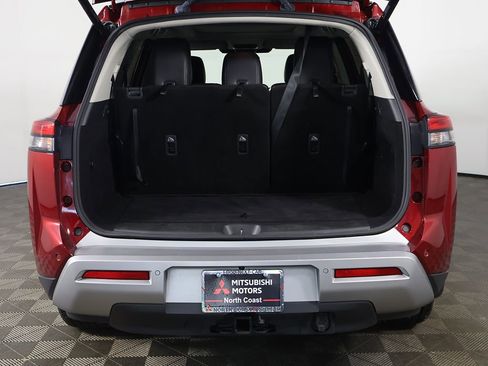 Used 2023 Nissan Pathfinder SL w/ SL Premium Package AWD/4WD image 23