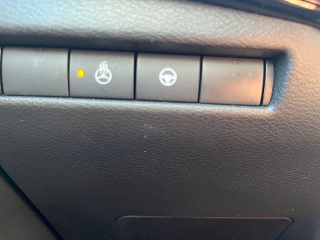 Certified 2026 Nissan Kicks SR w/ SR Premium Package AWD/4WD image 26