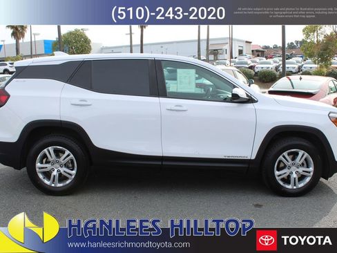 Used 2022 GMC Terrain SLE image 6