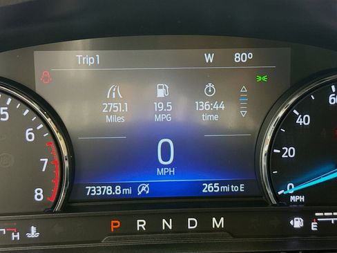 Used 2020 Ford Explorer XLT w/ Equipment Group 202A RWD image 13