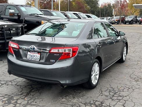 Used 2012 Toyota Camry XLE image 2