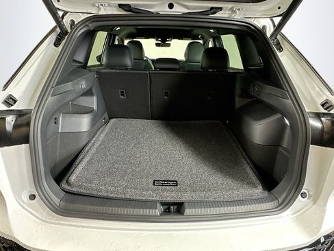 New 2026 Volkswagen Tiguan SE R-Line image 24