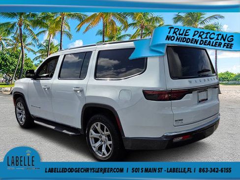Used 2022 Jeep Wagoneer Series II RWD image 5