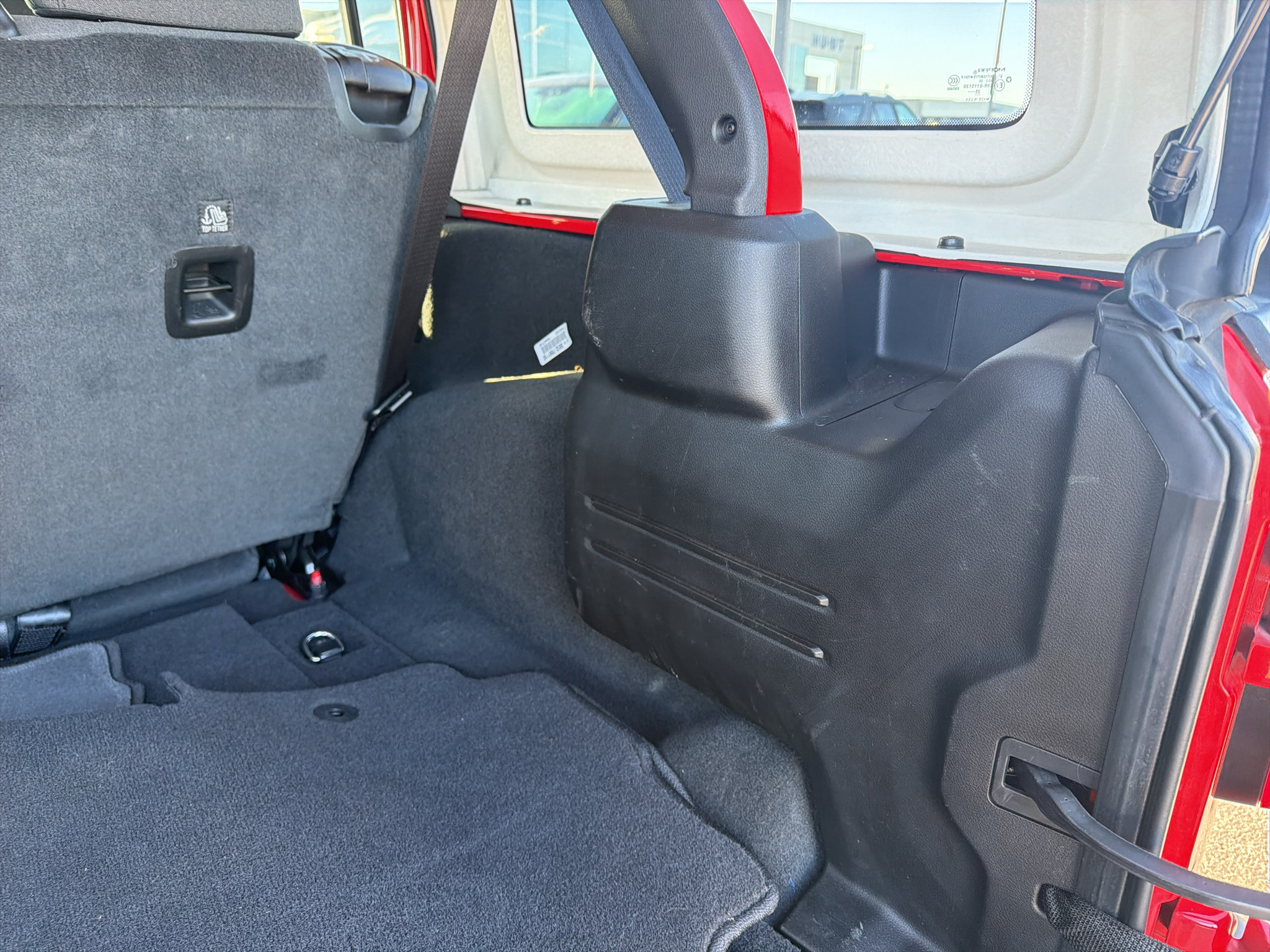 Used 2025 Jeep Wrangler Unlimited Rubicon w/ Convenience Group AWD/4WD image 33