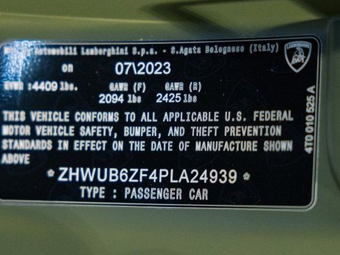 Used 2023 Lamborghini Huracan Tecnica image 43