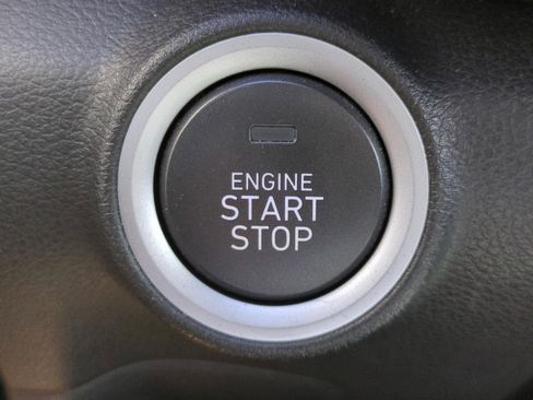 Certified 2022 Hyundai Kona Limited w/ Cargo Package image 27