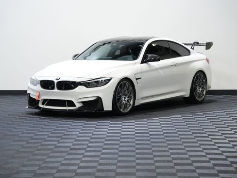 Used 2020 BMW M4 Coupe w/ Competition Package RWD image 3