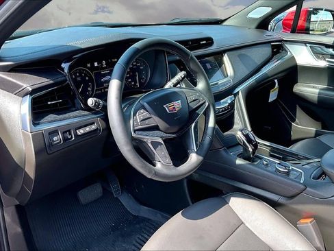 Used 2026 Cadillac XT5 Premium Luxury w/ Driver Assist Package AWD/4WD image 17