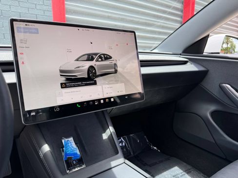 Used 2024 Tesla Model 3 Standard Range RWD image 28