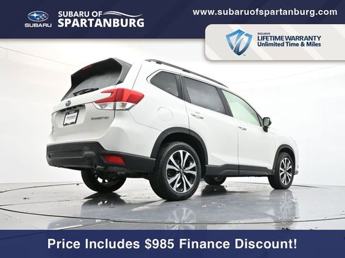 Used 2022 Subaru Forester Limited image 33