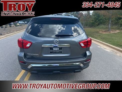 Used 2020 Nissan Pathfinder S image 6