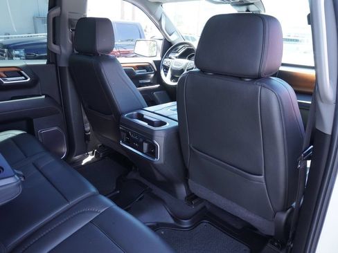 Used 2022 GMC Sierra 1500 Denali w/ Denali Reserve Package AWD/4WD image 11