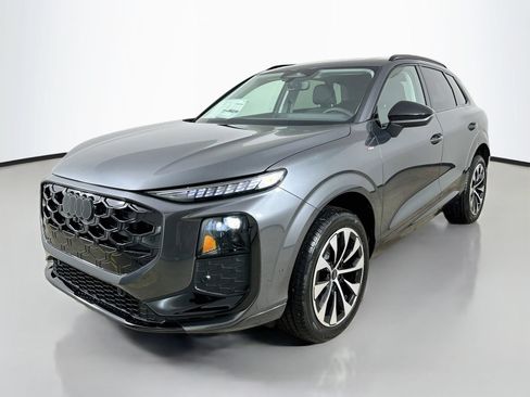 New 2026 Audi Q3 quattro 2.0T AWD/4WD image 1