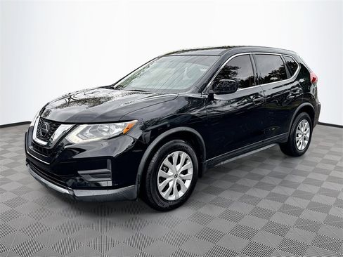 Used 2018 Nissan Rogue S image 4