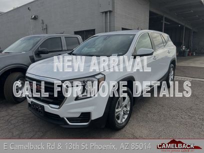Used 2024 GMC Terrain SLE