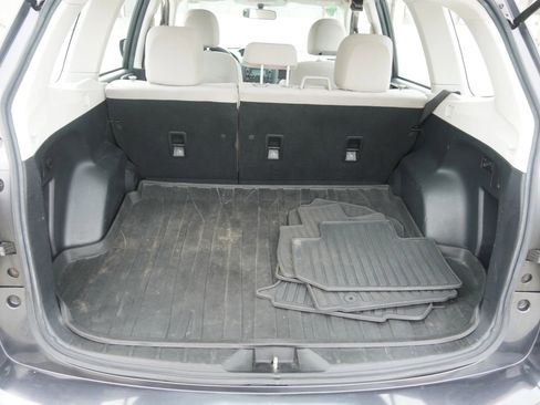 Used 2015 Subaru Forester 2.5i w/ Alloy Wheel Package image 21