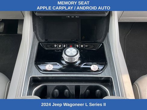 Used 2024 Jeep Wagoneer L Series II image 4